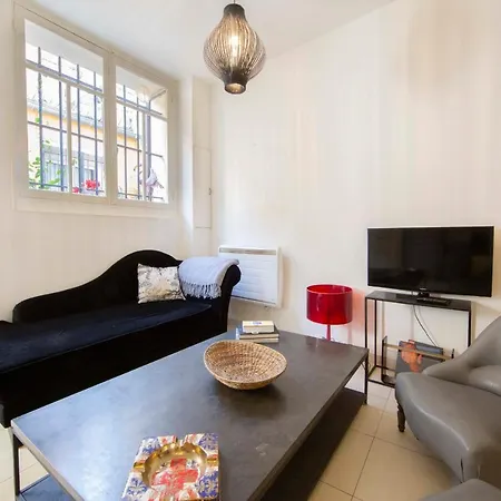 Atypical One-Bedroom Apartment In The Heart Of Old Antibes! * Antibes