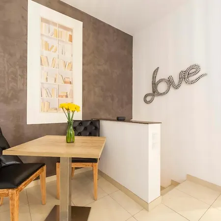 Apartment Atypical One-Bedroom Apartment In The Heart Of Old Antibes!